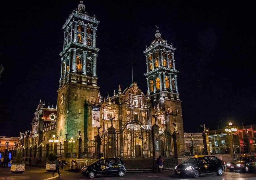 Catedral de Puebla de noche